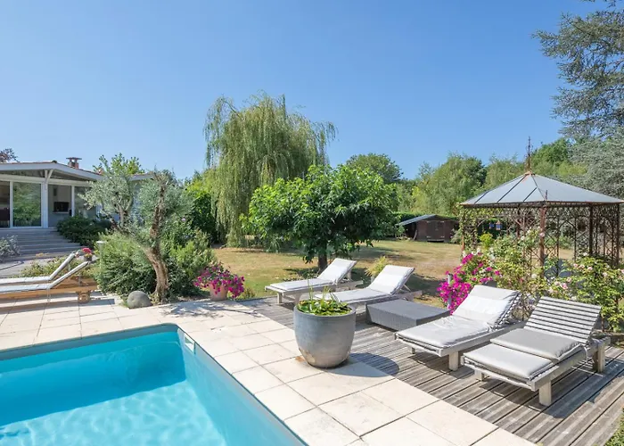 Bed & Breakfast La Closerie 33 Sadirac