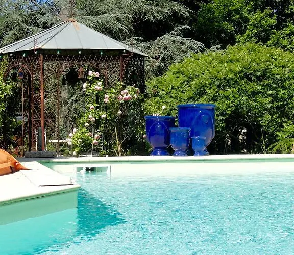 Bed & Breakfast La Closerie 33 4*